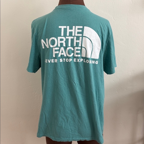 Women’s The North Face T-Shirt - Picture 3 of 7